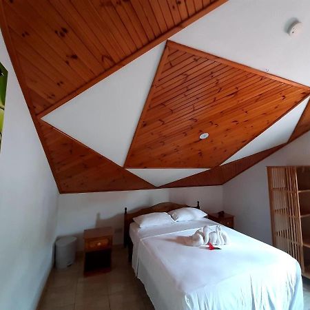 Hotel La Source Self Catering Isola di Isola di La Digue Esterno foto