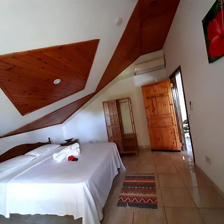 Hotel La Source Self Catering Isola di Isola di La Digue Esterno foto