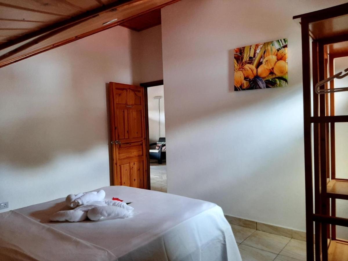 Hotel La Source Self Catering Isola di Isola di La Digue Esterno foto