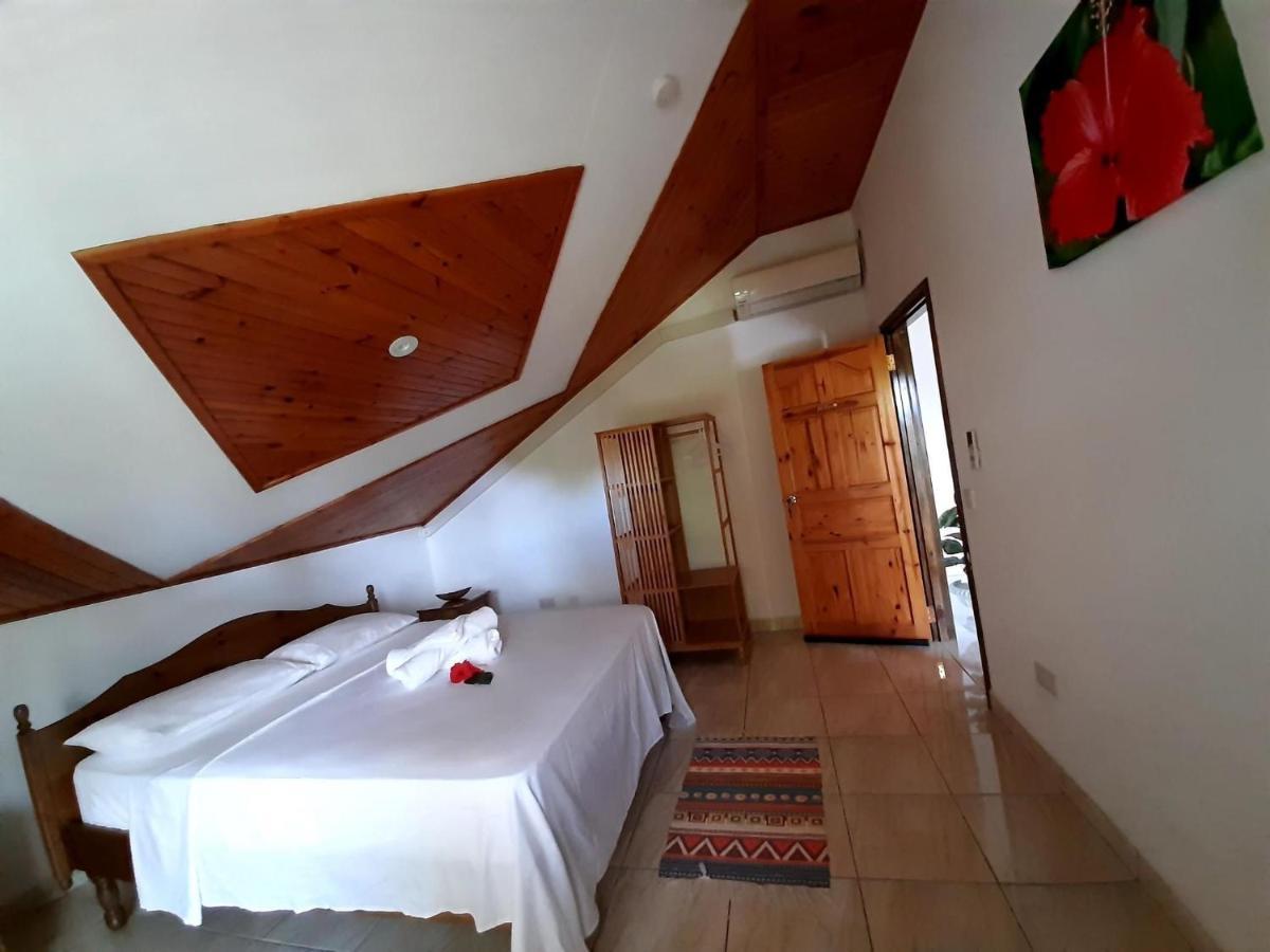 Hotel La Source Self Catering Isola di Isola di La Digue Esterno foto